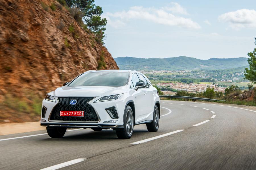  Lexus RX450h F-Sport 2019 года  (WW) (фото 17 из 42)